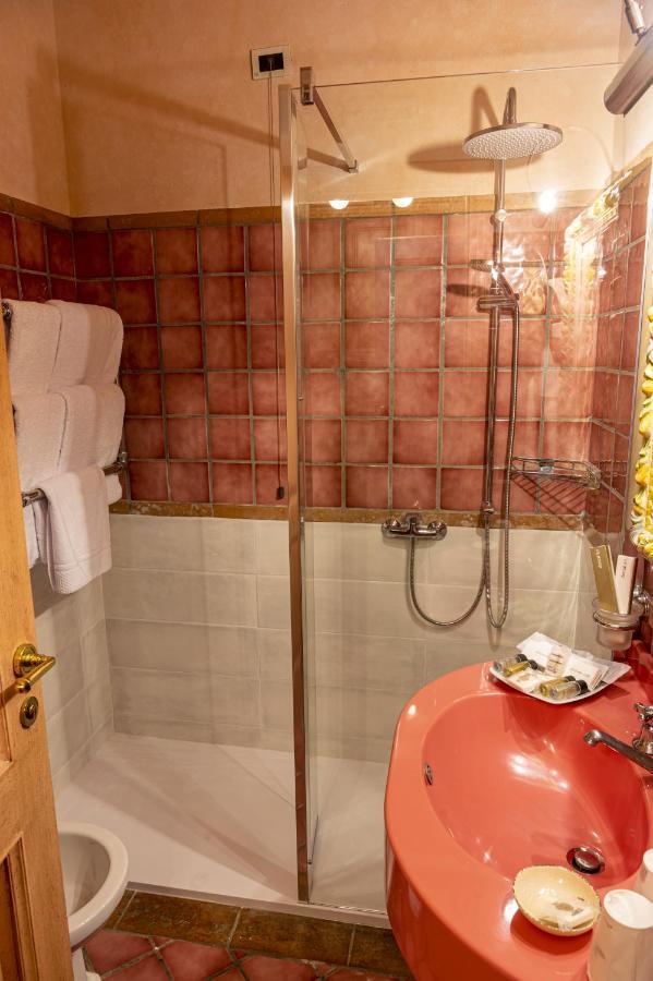 Hotel Boccaccio Calcinaia Εξωτερικό φωτογραφία