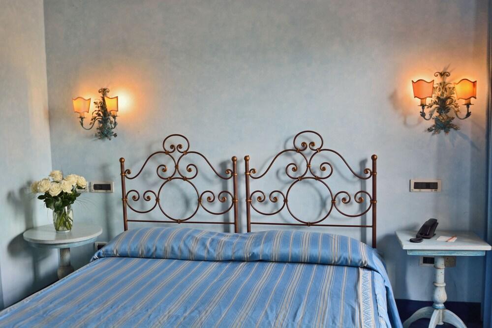 Hotel Boccaccio Calcinaia Εξωτερικό φωτογραφία