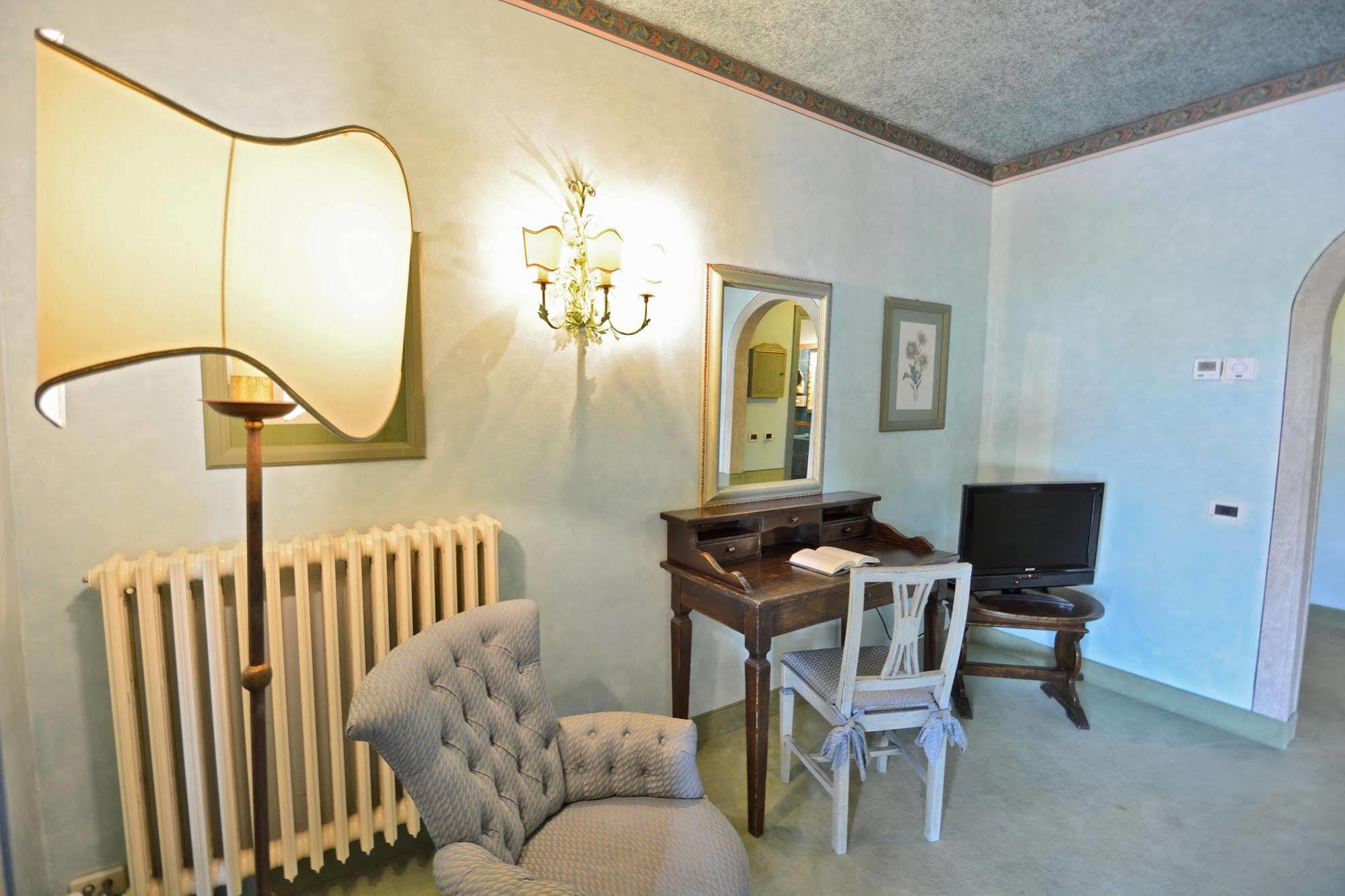 Hotel Boccaccio Calcinaia Εξωτερικό φωτογραφία